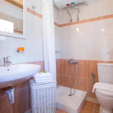 Salt & Stone 펜션 *